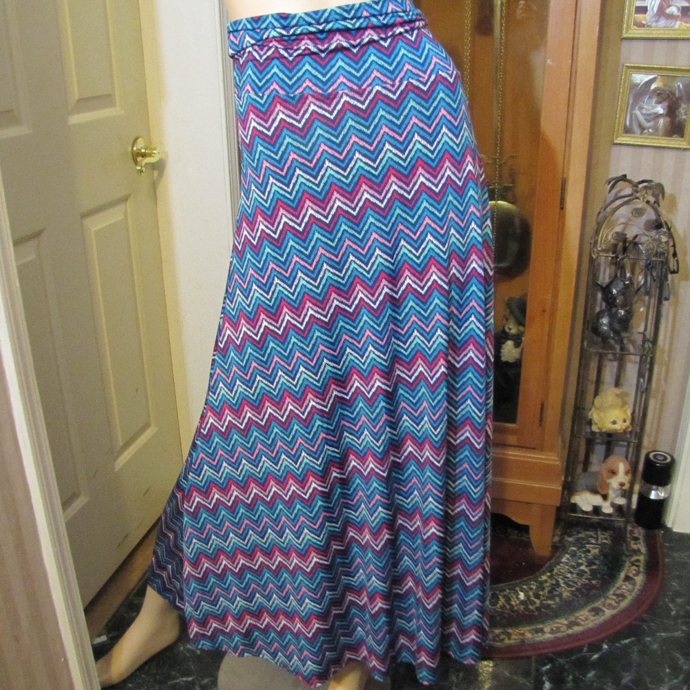 LuLaRoe Blue & Pink Maxi Skirt size 2XL